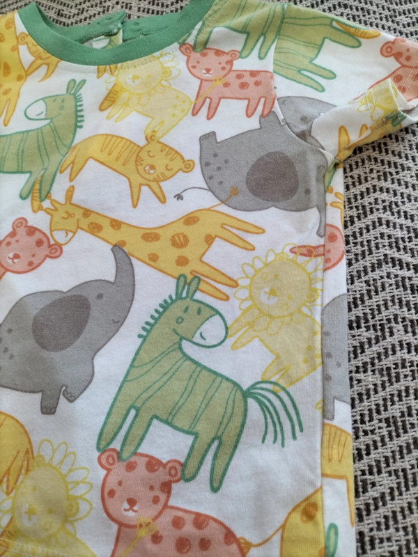 Ensemble short et t-shirt en coton 23 mois très bon état - photo numéro 4