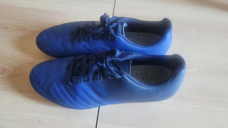 Chaussures foot synthétique : chaussures de football terrain