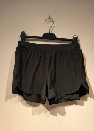 Short de sport noir – Domyos – Taille M, marque: Domyos, état: Très bon état, taille: M / 38 / 10, 6,00 €, 7,00 € Protection acheteurs incluse