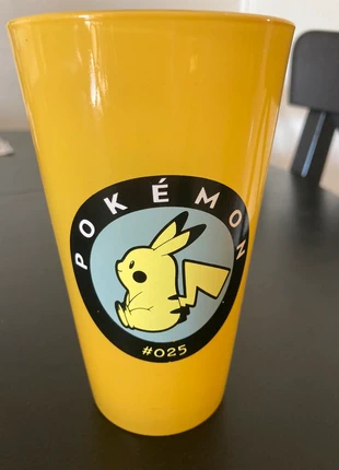 Verre Pokémon Pikachu 2021, marke: Pokémon, zustand: Sehr gut, 4,00 €, 4,90 € inklusive Vinted-Käuferschutz