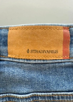 Jean Stradivarius Bleu taille 36, marque: Stradivarius, état: Bon état, taille: S / 36 / 8, 4,00 €, 4,90 € Protection acheteurs incluse