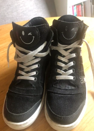 Schoenen Piedro maat 35, merk: Piedro, staat: Heel goed, maat: 35, € 7,50, € 8,58 inclusief Kopersbescherming