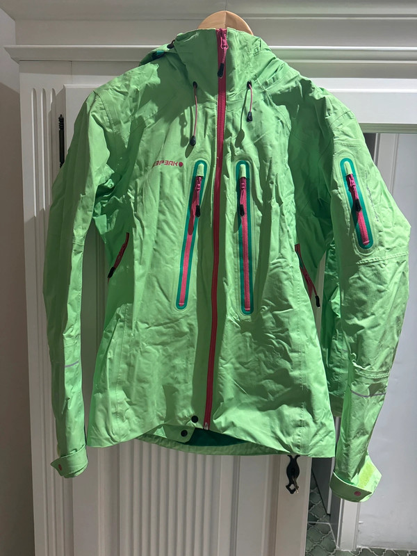 Grüne Icepeak Hardshell Jacke 1