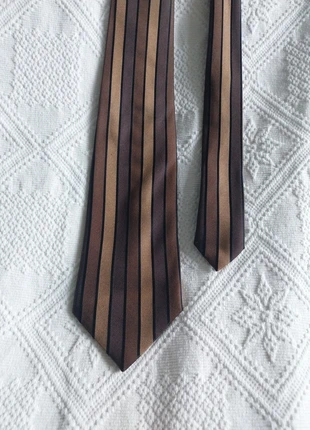 Superbe cravate capucinno lignes vintage soie, marke: Laurent Cerrer, zustand: Sehr gut, 18,00 €, 19,60 € inklusive Vinted-Käuferschutz