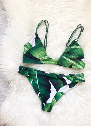Bikini motifs tropical taille S/36 neuf, état: Neuf sans étiquette, taille: S / 36 / 8, 9,00 €, 10,15 € Protection acheteurs incluse