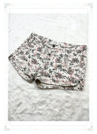Short en jeans Sézane blanc à fleurs taille S femme – très bon état, merk: Sézane, staat: Heel goed, maat: S / 36 / 8, € 30,00, € 32,20 inclusief Kopersbescherming Pro