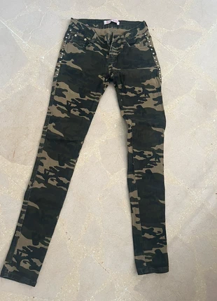 Vaquero camuflaje, marque: Local, état: Bon état, taille: XS / 34 / 6, 5,00 €, 5,95 € Protection acheteurs incluse