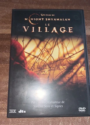 DVD. Le village , condition: Good, size: One size, €1.30, €2.07 includes Buyer Protection