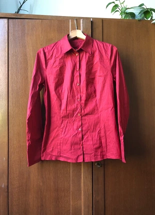 Chemise rouge Hugo Boss, merk: Hugo Boss, staat: Heel goed, maat: M / 38 / 10, € 10,00, € 11,20 inclusief Kopersbescherming