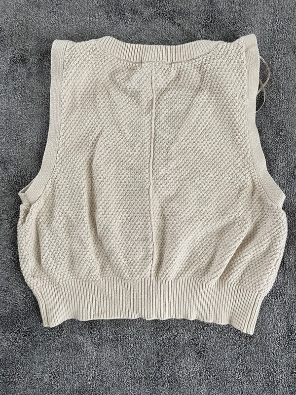 Cream sweater vest 2