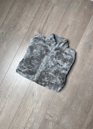 Veste Polaire fausse fourrure Fila Sport Gris taille M, marque: FILA, état: Très bon état, taille: M / 38 / 10, 10,00 €, 11,20 € Protection acheteurs incluse