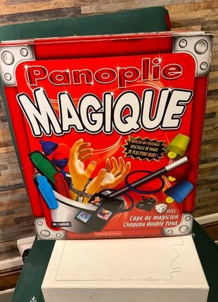 Boîte de magie pour enfant magicien - Destockage - Durée du jeu 20