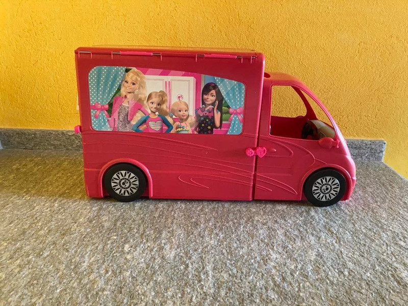 Big barbie camper shop