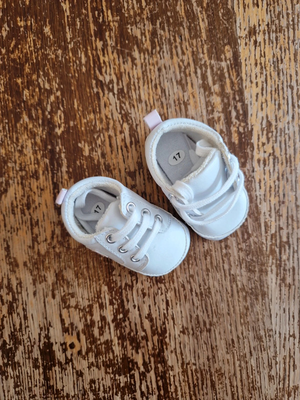 Chaussures bebe fille 17 Vinted