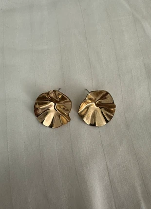 Boucles d’Oreilles COS – Dorées, Effet Martelé, marque: COS, état: Très bon état, 8,00 €, 9,10 € Protection acheteurs incluse