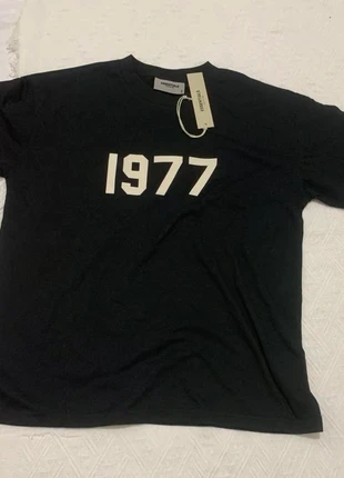 Tričko FOG s krátkým rukávem, merk: Fear of God, staat: Heel goed, maat: XL / 42 / 14, € 39,74, € 42,43 inclusief Kopersbescherming