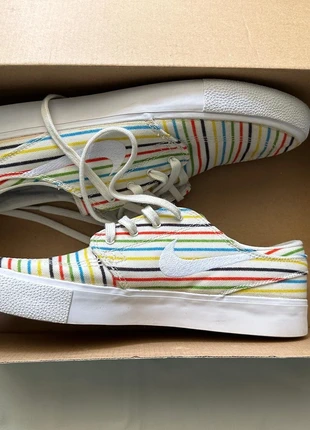 Ténis da Nike SB Zoom Stefan Janoski Canvas Multicolor Pinstripes novos, marca: Nike, estado: Novo sem etiquetas, tamanho: 43, €80.00, €84.70 inclui Proteção do Comprador