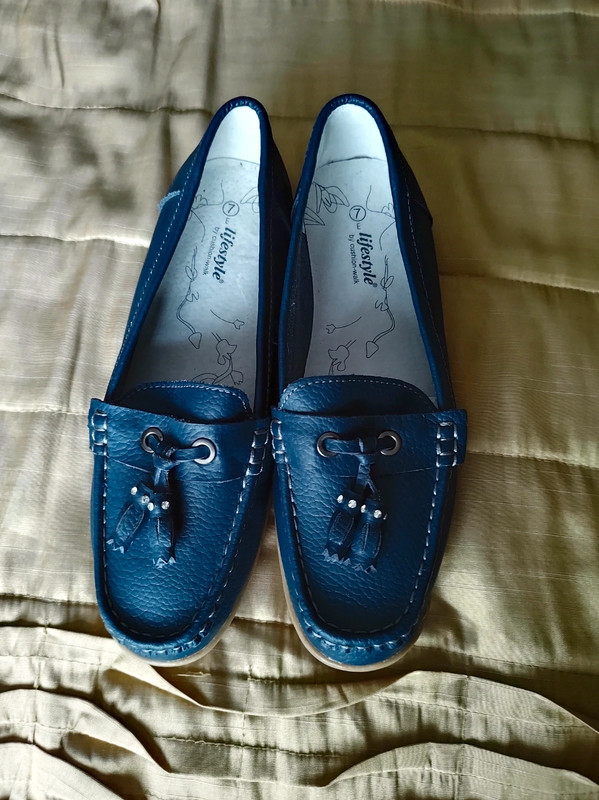 Navy Leather Loafers by Cushion Walk Size 7E New with Labels Vinted