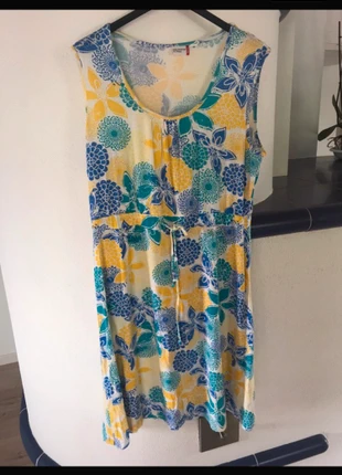 Vestito estivo floreale colorato - robe d’ete leger fleurie, marque: NKD, état: Neuf sans étiquette, taille: XL / 42 / 14, 8,00 €, 9,10 € Protection acheteurs incluse