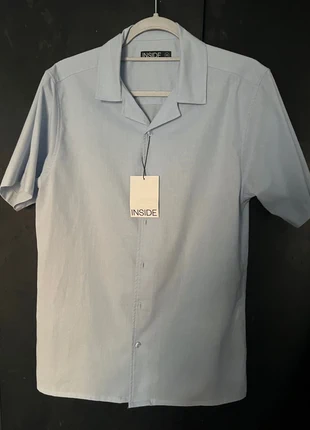 Inside Light Blue Button Shirt XS, marque: Inside, état: Neuf avec étiquette, taille: XS, 3,00 €, 3,85 € Protection acheteurs incluse