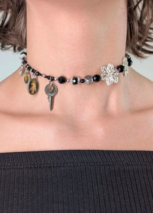 Black chocker with pendants, marke: Vintage Dressing, zustand: Neu, mit Etikett, 25,00 €, 26,95 € inklusive Vinted-Käuferschutz