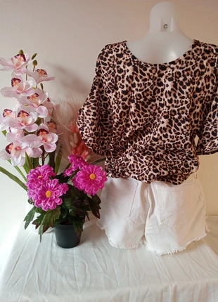 Blouse style léopard pour femme, merk: Boutique indépendante, staat: Nieuw zonder prijskaartje, maat: S / 36 / 8, € 12,90, € 14,25 inclusief Kopersbescherming