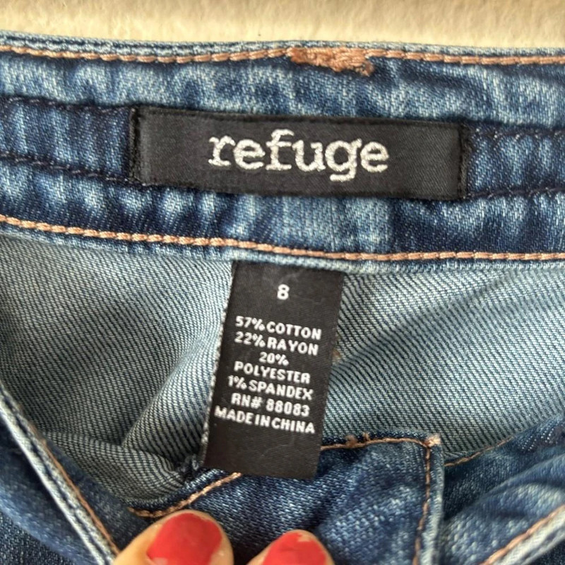 Refuge Flare Jeans 33” Inseam Size 8 5