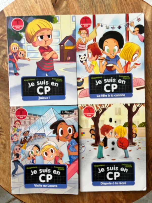 Lot 4 livres Je suis au CP