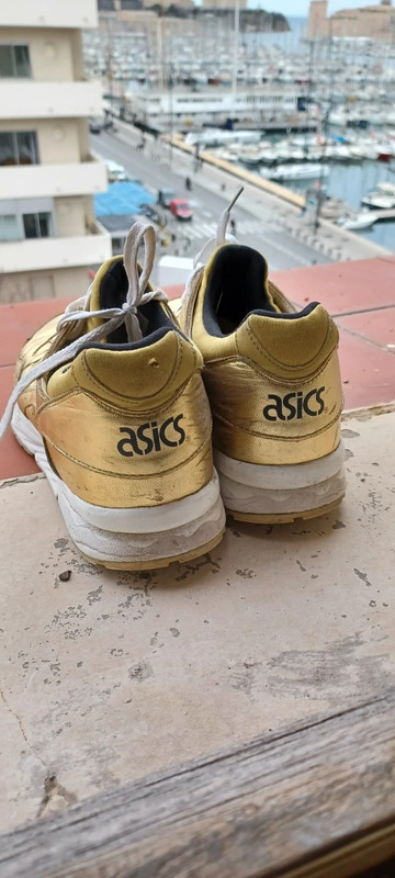 Asics dor Vinted