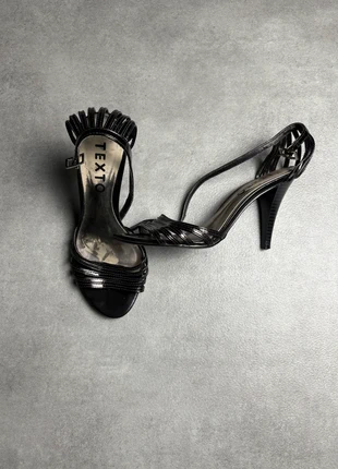 Chaussures à talons texto Taille 35 noir, marca: Texto, estado: Bom, tamanho: 35, €3.00, €3.85 inclui Proteção do Comprador