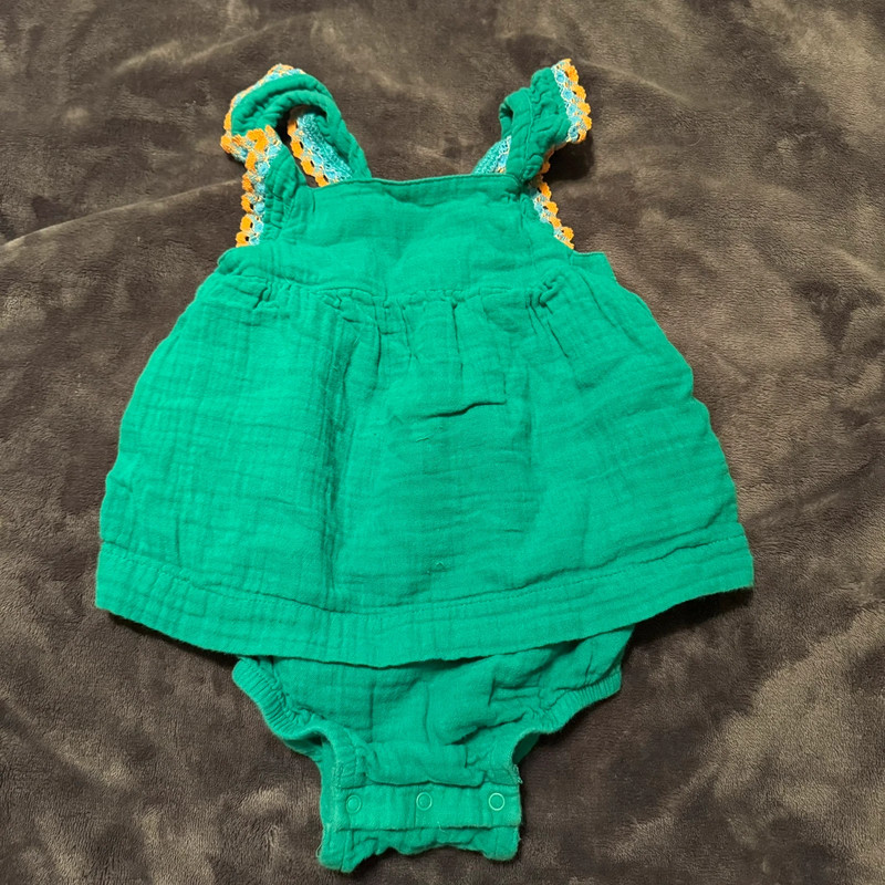 Green romper 1