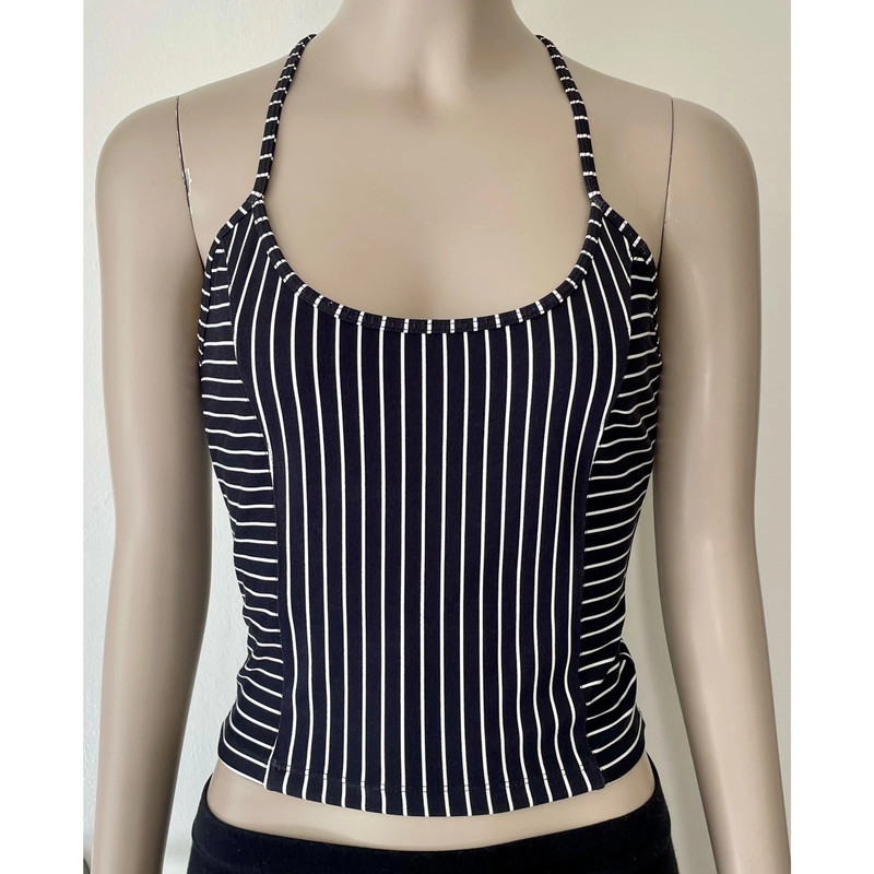 Victoria’s Secret On Point Striped Activewear Top 1