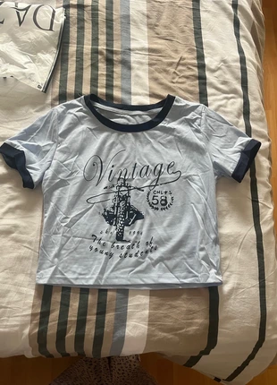 Blue croptop, brand: Dazy, condizioni: Nuovo senza cartellino, taglia: XL / IT 46 / EU 42, €2.00, €2.80 include la Protezione acquisti