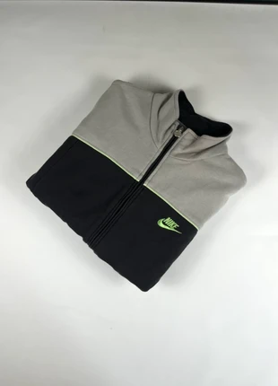 Veste gilet zip Nike vintage bordé 2000s M, marque: Nike, état: Très bon état, taille: M, 20,00 €, 21,70 € Protection acheteurs (Pro) incluse