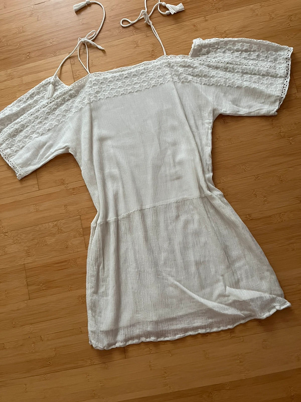 Zara Kleid Gr. S Creme