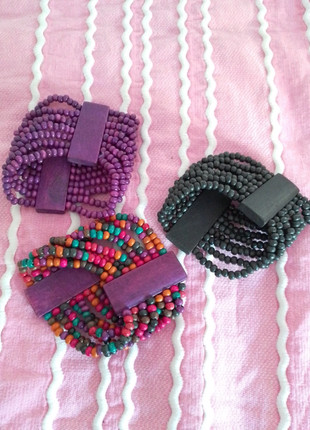 3 pulseiras em madeira, condizioni: Ottime, €3.00, €3.85 include la Protezione acquisti