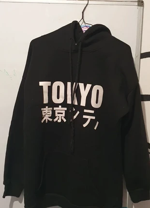 Sweat-shirt Tokyo, marke: Fashion, zustand: Sehr gut, größe: M / 38 / 10, 5,00 €, 5,95 € inklusive Vinted-Käuferschutz