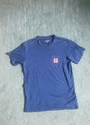 t shirt carhartt bleu avec coeur taille XS édition limitée saint valentin, marque: Carhartt, état: Neuf sans étiquette, taille: XS, 25,00 €, 26,95 € Protection acheteurs incluse