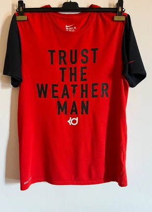 T-shirt Nike, marca: Nike, estado: Muy bueno, tamaño: S, 10,00 €, 11,20 € Protección al comprador incluida