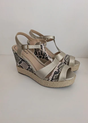 Scandales talon compensé Taille 41, marque: Angela Thompson, état: Très bon état, taille: 41, 3,00 €, 3,85 € Protection acheteurs incluse