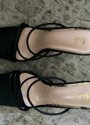 Talons sandales noires effet croco, marca: Shein, estado: Nuevo sin etiquetas, tamaño: 41, 15,00 €, 16,45 € Protección al comprador incluida
