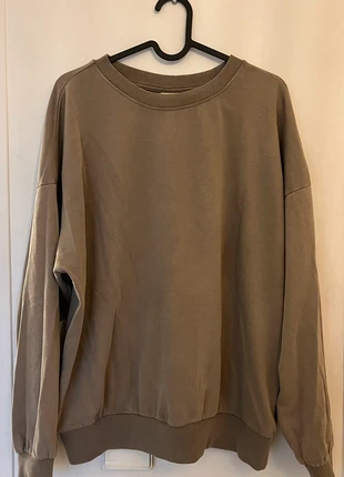 Sweat oversize femme H&M, brand: H&M, condition: Very good, size: XS / 34 / 6, €5.00, €5.95 includes Buyer Protection