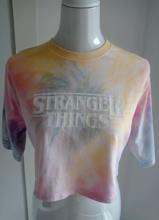 Haut court Stranger things Netflix couleurs pastels d'été T.S/M Jennyfer, merk: Jennyfer, staat: Heel goed, maat: M / 38 / 10, € 7,90, € 9,00 inclusief Kopersbescherming Pro