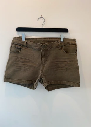 Short kaki Esmara, brand: Esmara, condition: Good, size: XL / 42 / 14, €5.00, €5.95 includes Buyer Protection