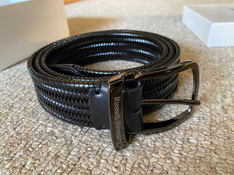 Russell & Bromley Twister belt black size 110 - Vinted