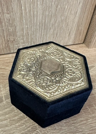 Joyero hexágono azul y plateado boîte smycken box, brand: Zara Home, condizioni: Nuovo senza cartellino, €11.90, €13.20 include la Protezione acquisti