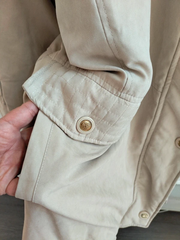 Manteau avec capuche en fourrure detachable beige T 54 - photo numéro 4