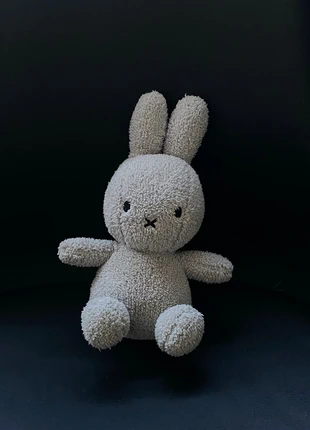 Peluche Miffy, marque: Miffy, état: Très bon état, taille: Taille unique, 10,00 €, 11,20 € Protection acheteurs incluse