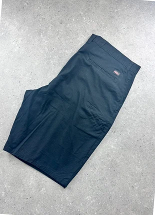 94 / Short chino dickies noir coupe large logo vintage Taille 40, marque: Dickies, état: Très bon état, taille: W40 | FR 50, 11,00 €, 12,25 € Protection acheteurs incluse