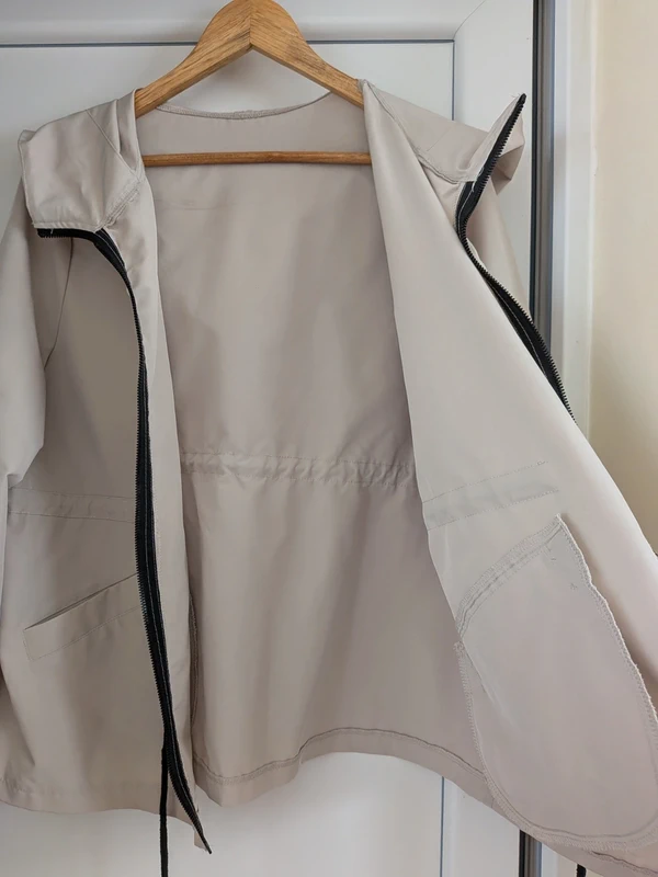 Veste coupe-vent beige à capuche taille L Shein - photo numéro 7